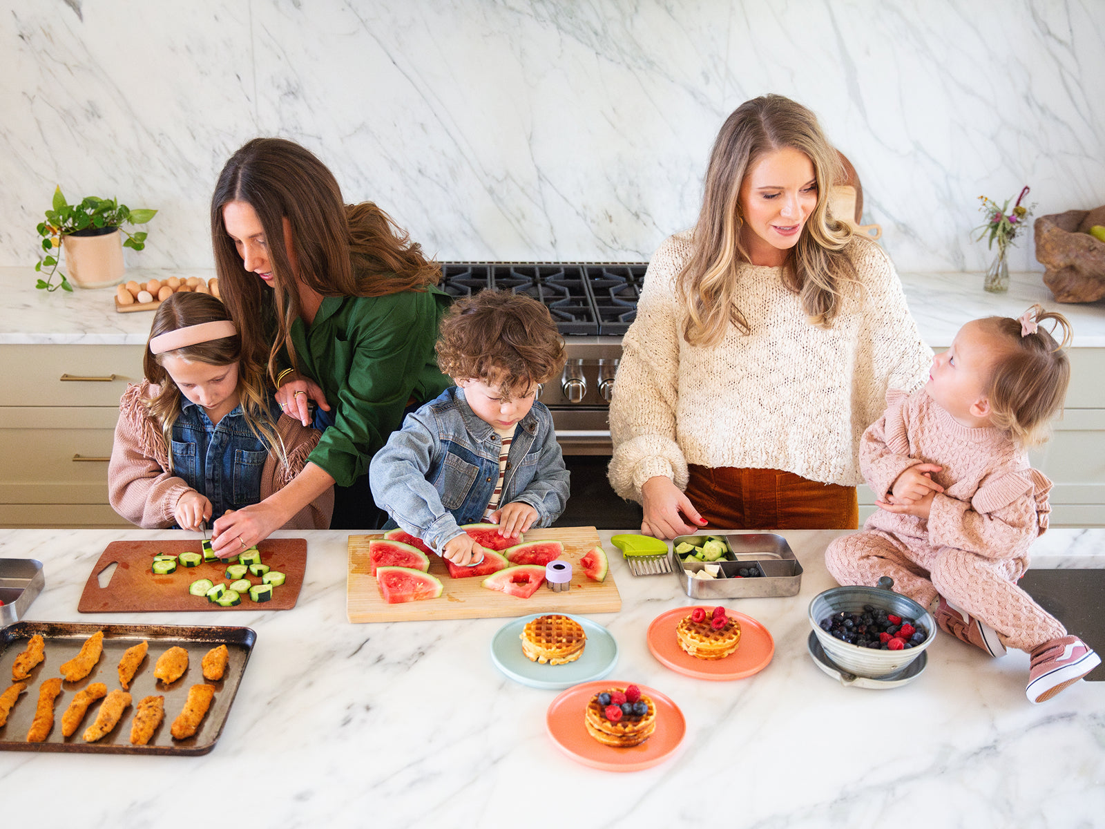 Photo of Ali Miller Stella Miller Becki Yoo Noah and Mabel Yoo Naturally Nourished Kids cookbook